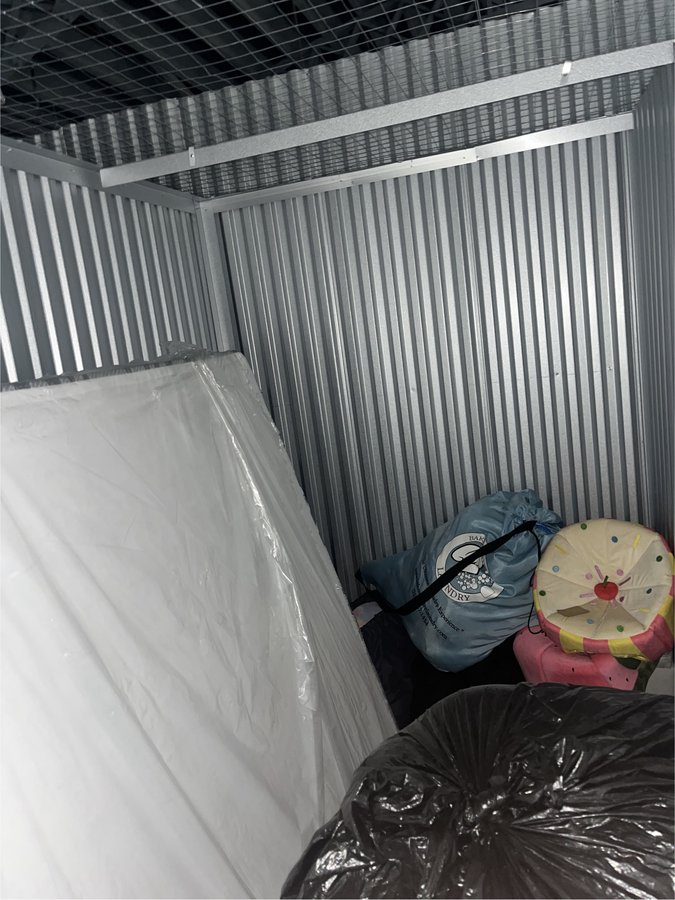 5 x 12 storage unit in Philadelphia, PA