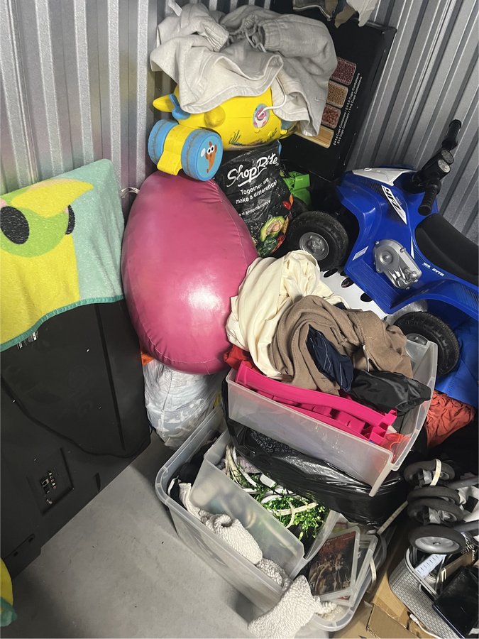 5 x 8 storage unit in Philadelphia, PA