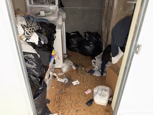 7 x 10 storage unit in Stanton, CA