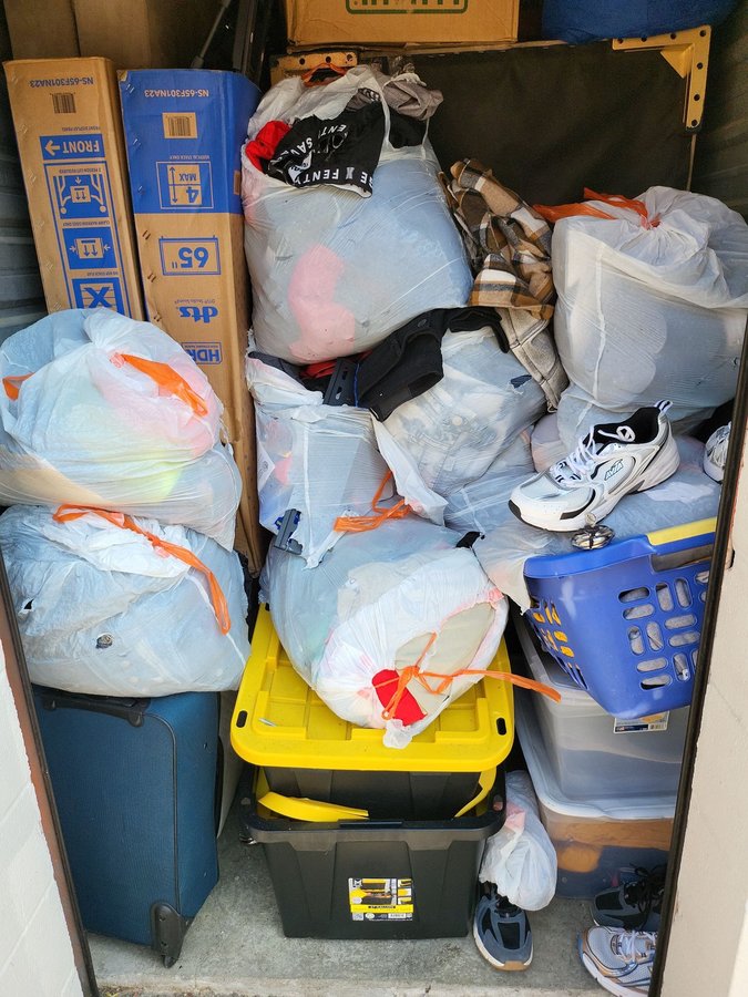 5 x 10 storage unit in Houston, TX