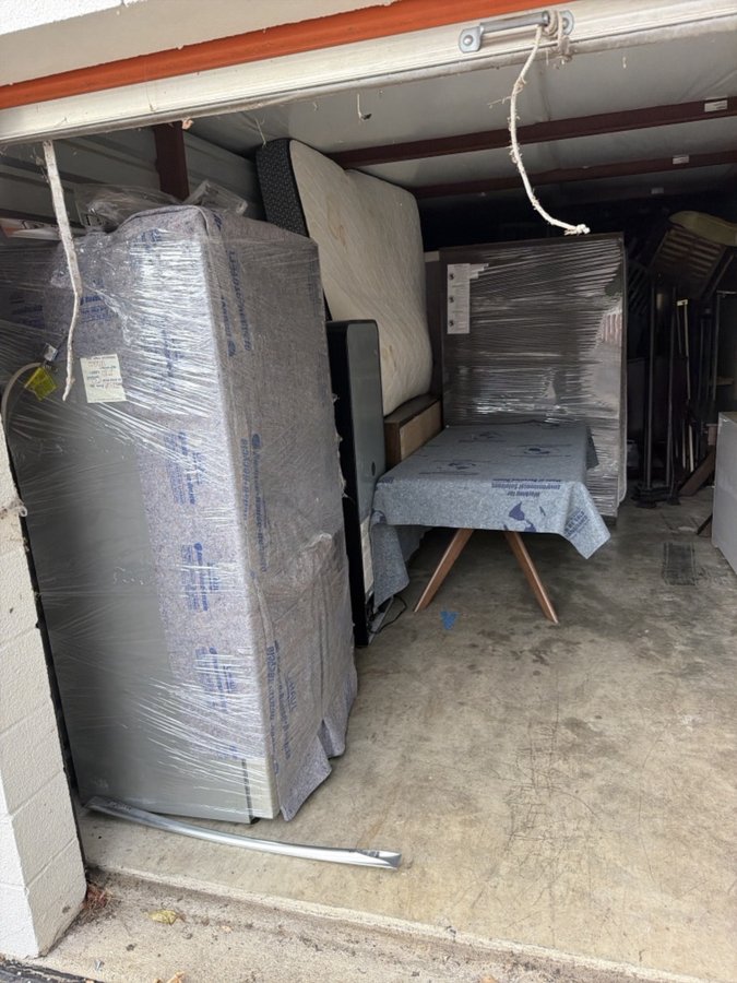 10 x 30 storage unit in Southfield, MI