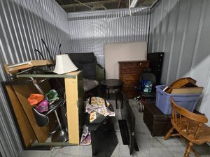 10 x 10 storage unit in Minneapolis, MN
