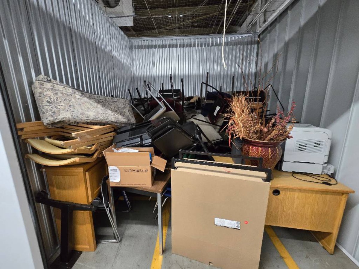 10 x 10 storage unit in Minneapolis, MN