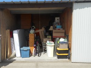 10 x 10 storage unit in Clovis, CA
