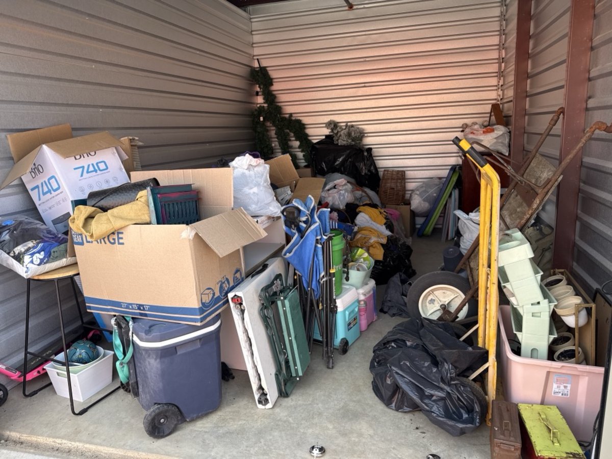 10 x 15 storage unit in Midlothian, TX