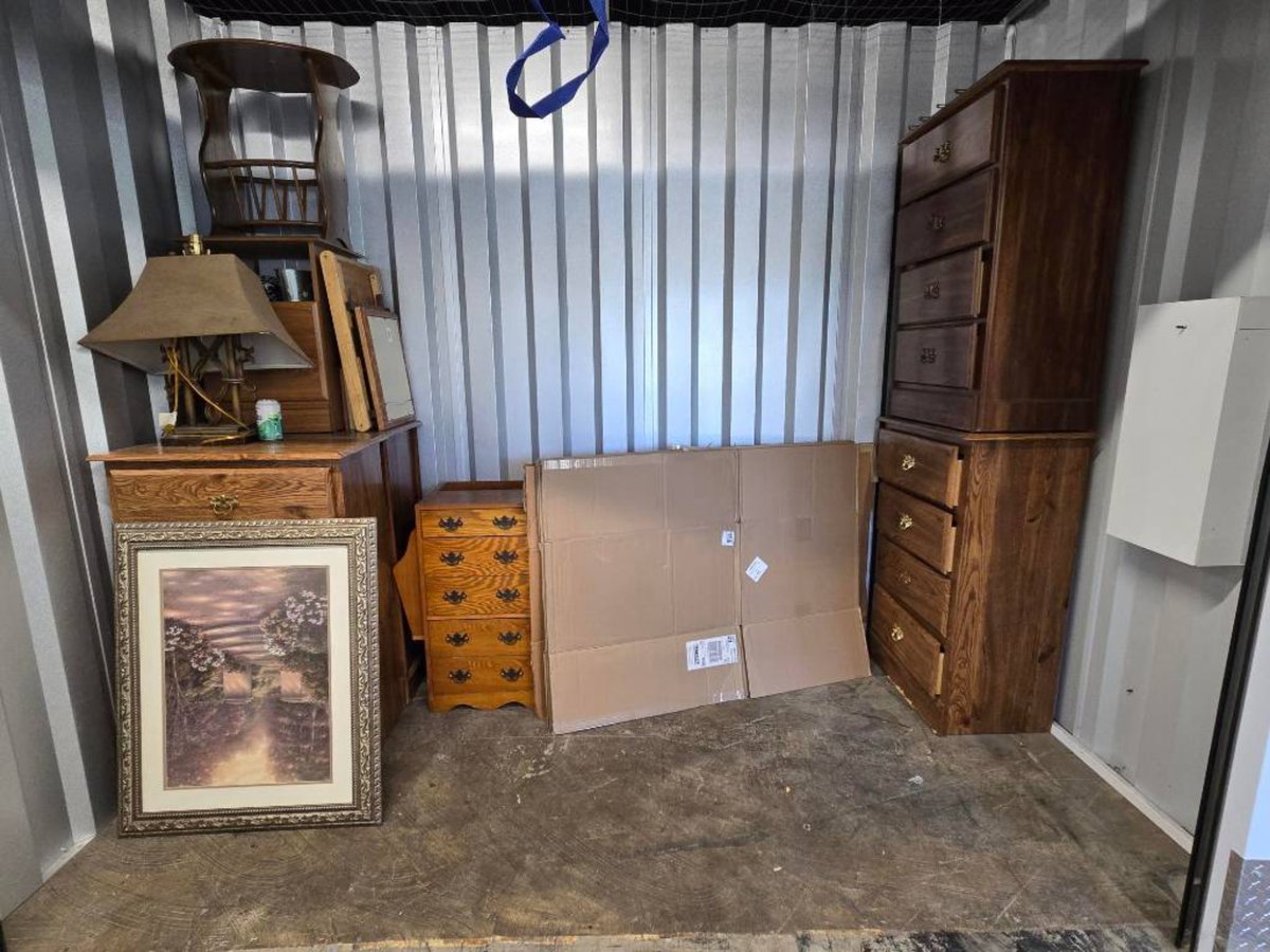 5 x 10 storage unit in Columbus, OH