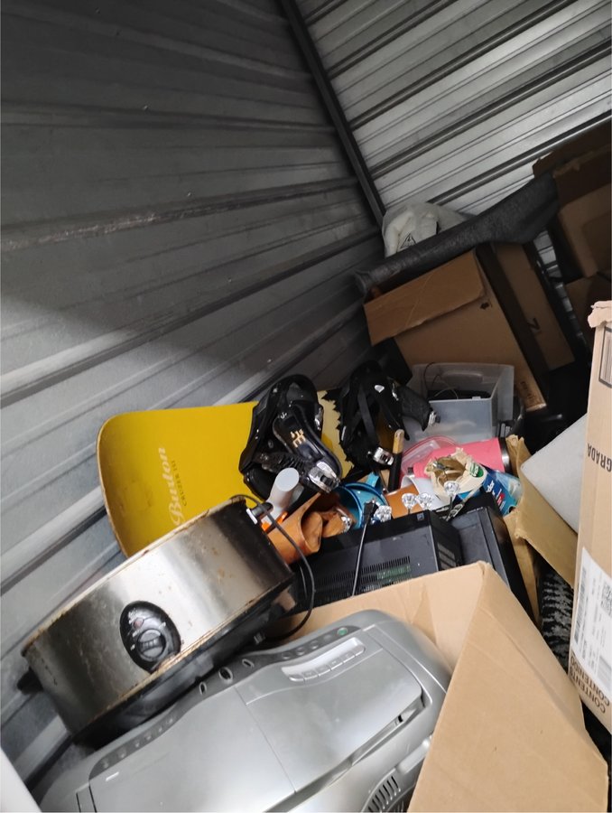 5 x 10 storage unit in Milwaukee, WI