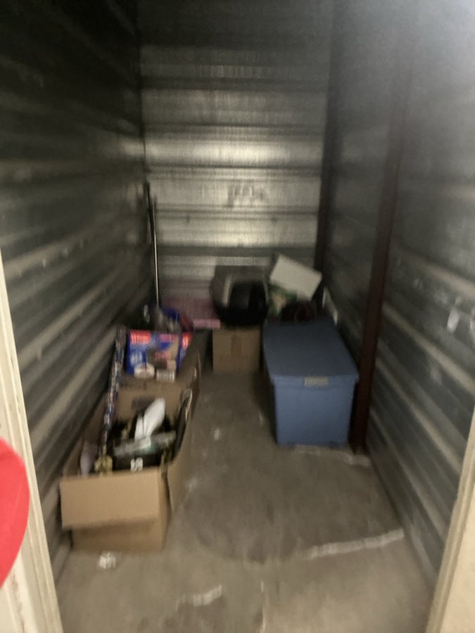 5 x 10 storage unit in Pantego, TX