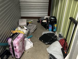 5 x 10 storage unit in Arlington, TX