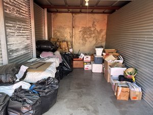 10 x 20 storage unit in Pantego, TX