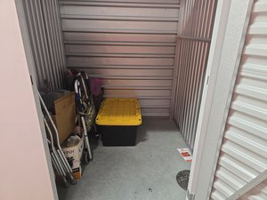 5 x 5 storage unit in Fort Wright, KY