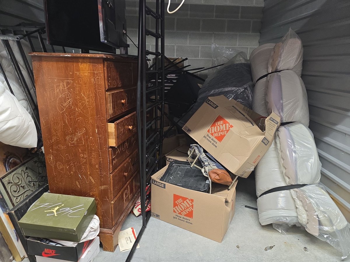 10 x 10 storage unit in Fort Wright, KY