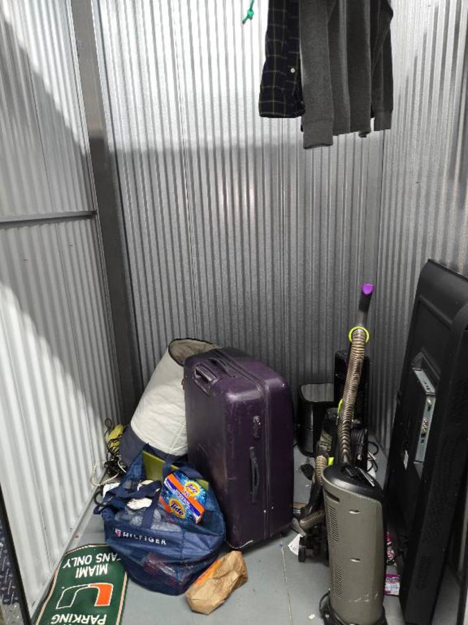 5 x 5 storage unit in Columbia, SC