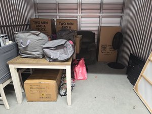 10 x 10 storage unit in Fort Wright, KY
