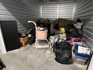 10 x 12 storage unit in Seattle, WA