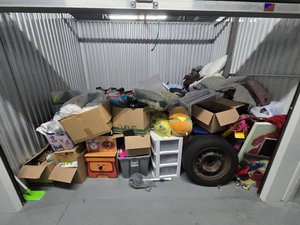 10 x 7 storage unit in Columbia, SC