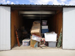 10 x 20 storage unit in Bakersfield, CA