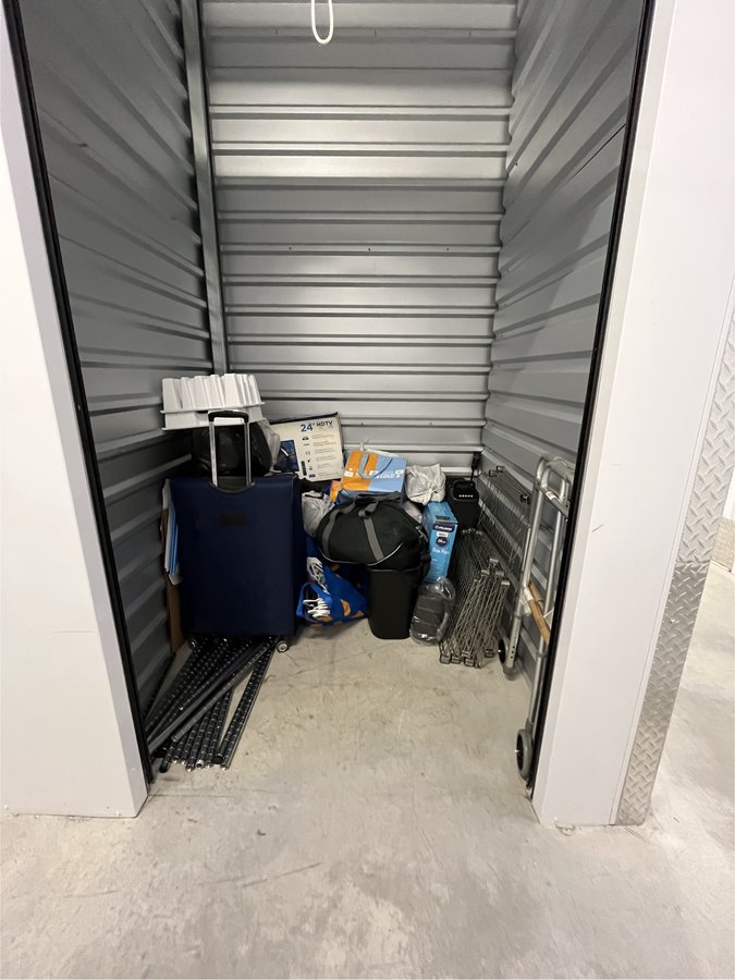 5 x 5 storage unit in Seattle, WA