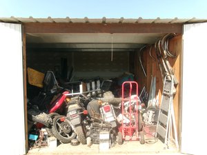 20 x 20 storage unit in Fresno, CA