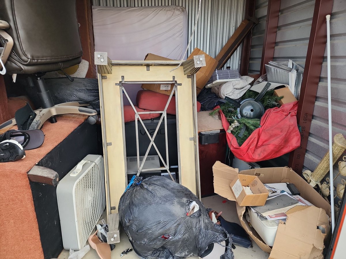 8 x 12 storage unit in Dallas, TX