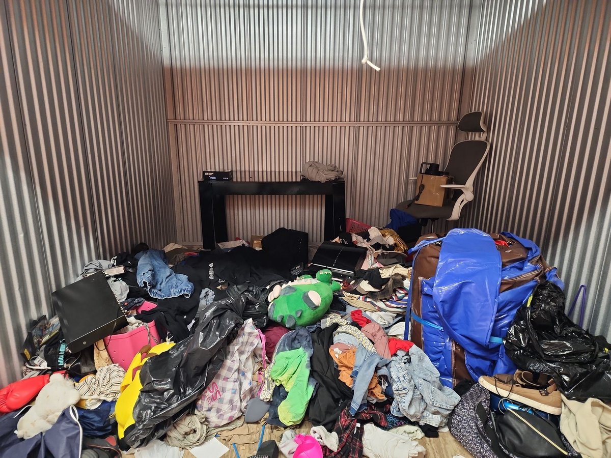 10 x 10 storage unit in Dallas, TX