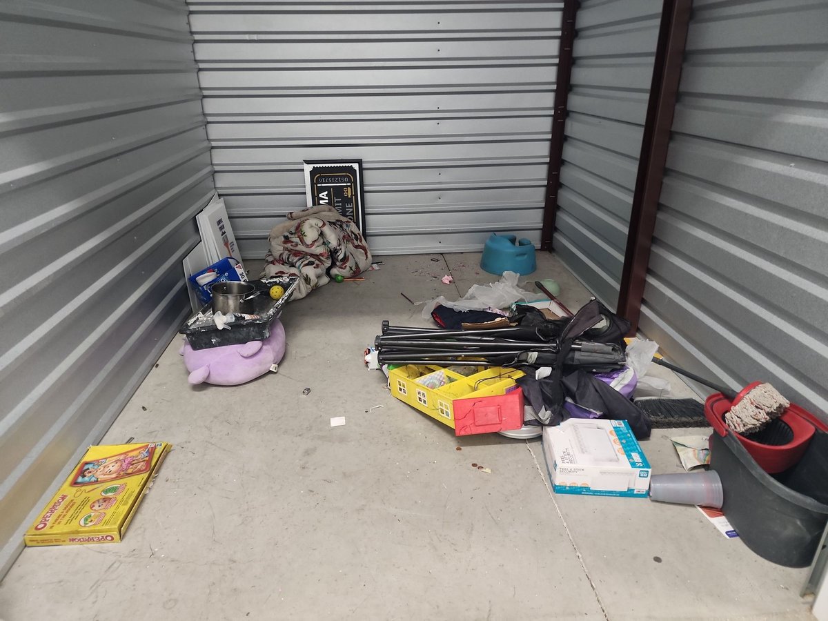 7 x 10 storage unit in Richardson, TX