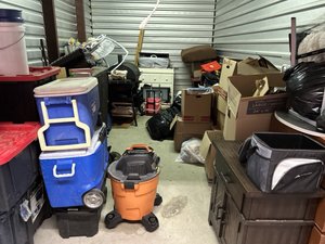 10 x 20 storage unit in Arlington, TX
