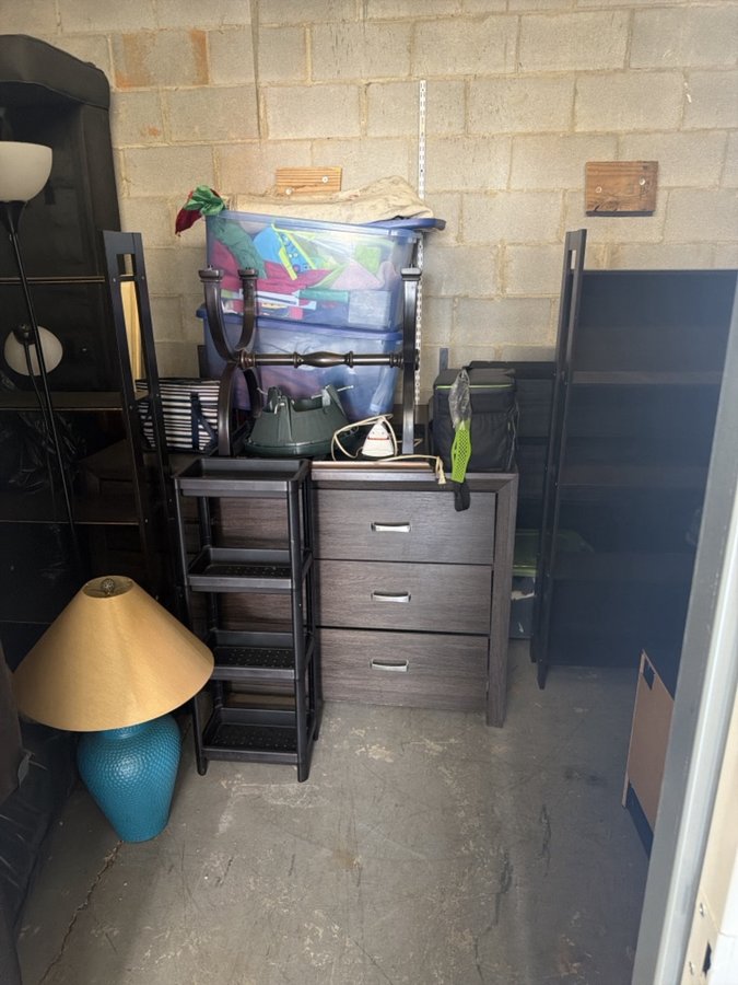 10 x 5 storage unit in Atlanta, GA