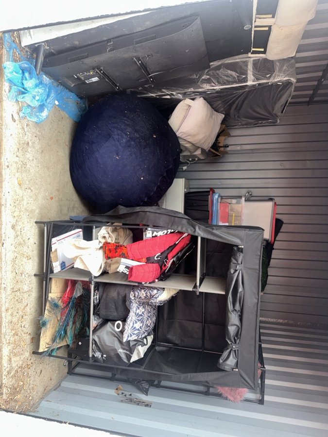 10 x 10 storage unit in Atlanta, GA