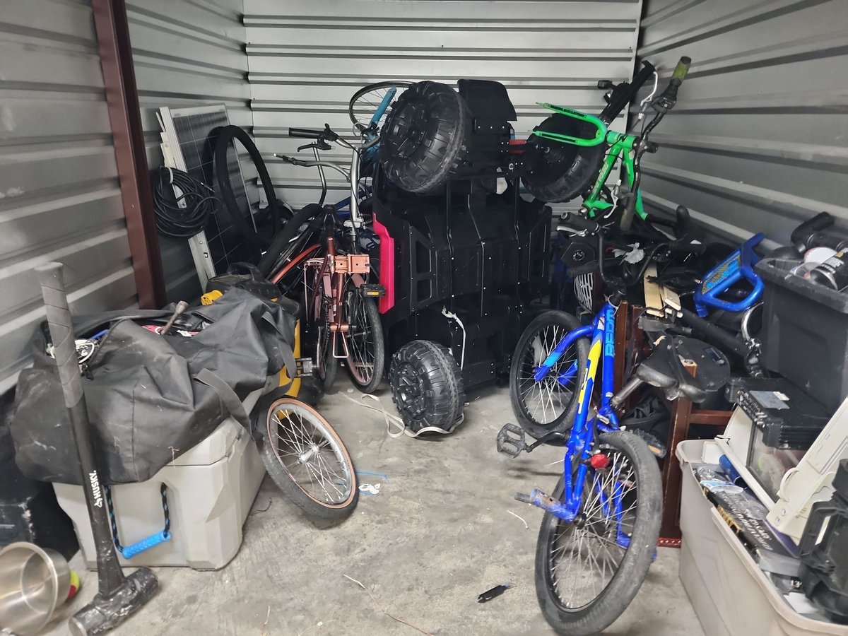 7 x 10 storage unit in Dallas, TX