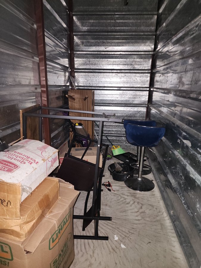 5 x 10 storage unit in Dallas, TX