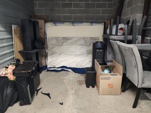 10 x 10 storage unit in Dallas, TX