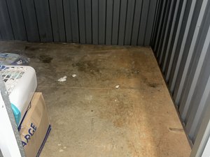 10 x 10 storage unit in Atlanta, GA