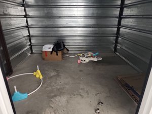 10 x 10 storage unit in Dallas, TX