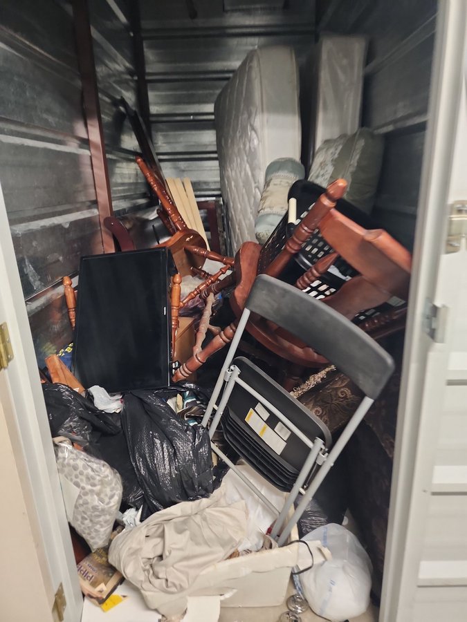 5 x 10 storage unit in Dallas, TX