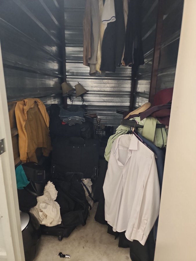 5 x 10 storage unit in Dallas, TX