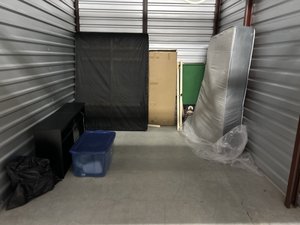 10 x 15 storage unit in Mansfield, TX