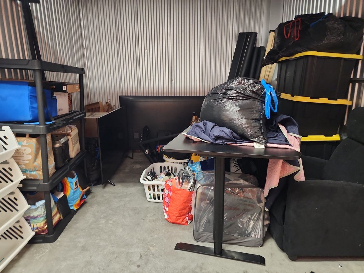 10 x 10 storage unit in Dallas, TX