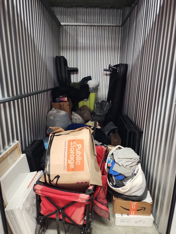 5 x 10 storage unit in Dallas, TX