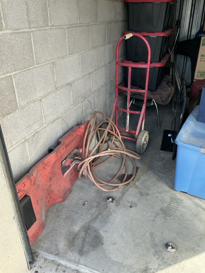 5 x 15 storage unit in Las Vegas, NV