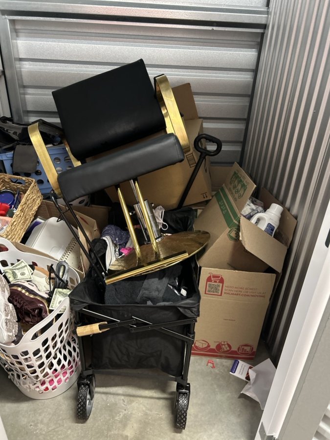 5 x 5 storage unit in Arlington, TX