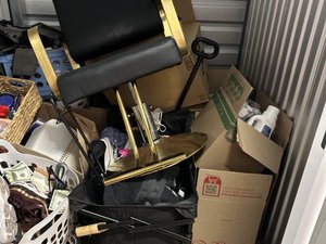 5 x 5 storage unit in Arlington, TX
