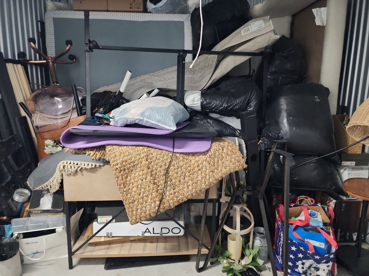 10 x 7 storage unit in Dallas                   , TX