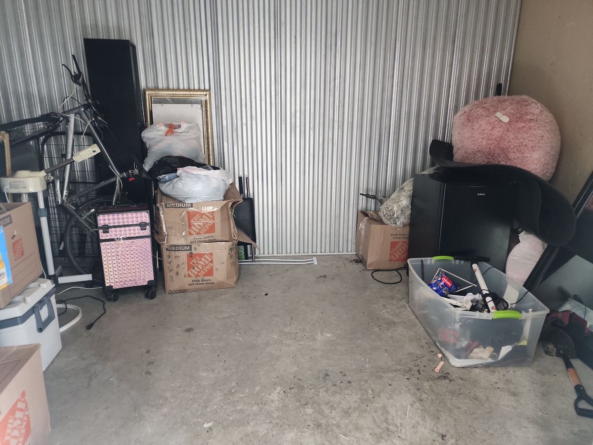 10 x 15 storage unit in Dallas, TX