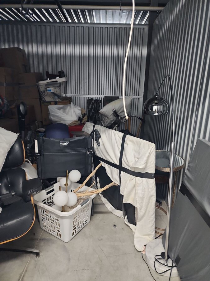 10 x 10 storage unit in Dallas                   , TX