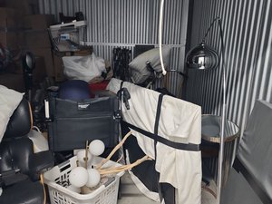 10 x 10 unit in Dallas                   
