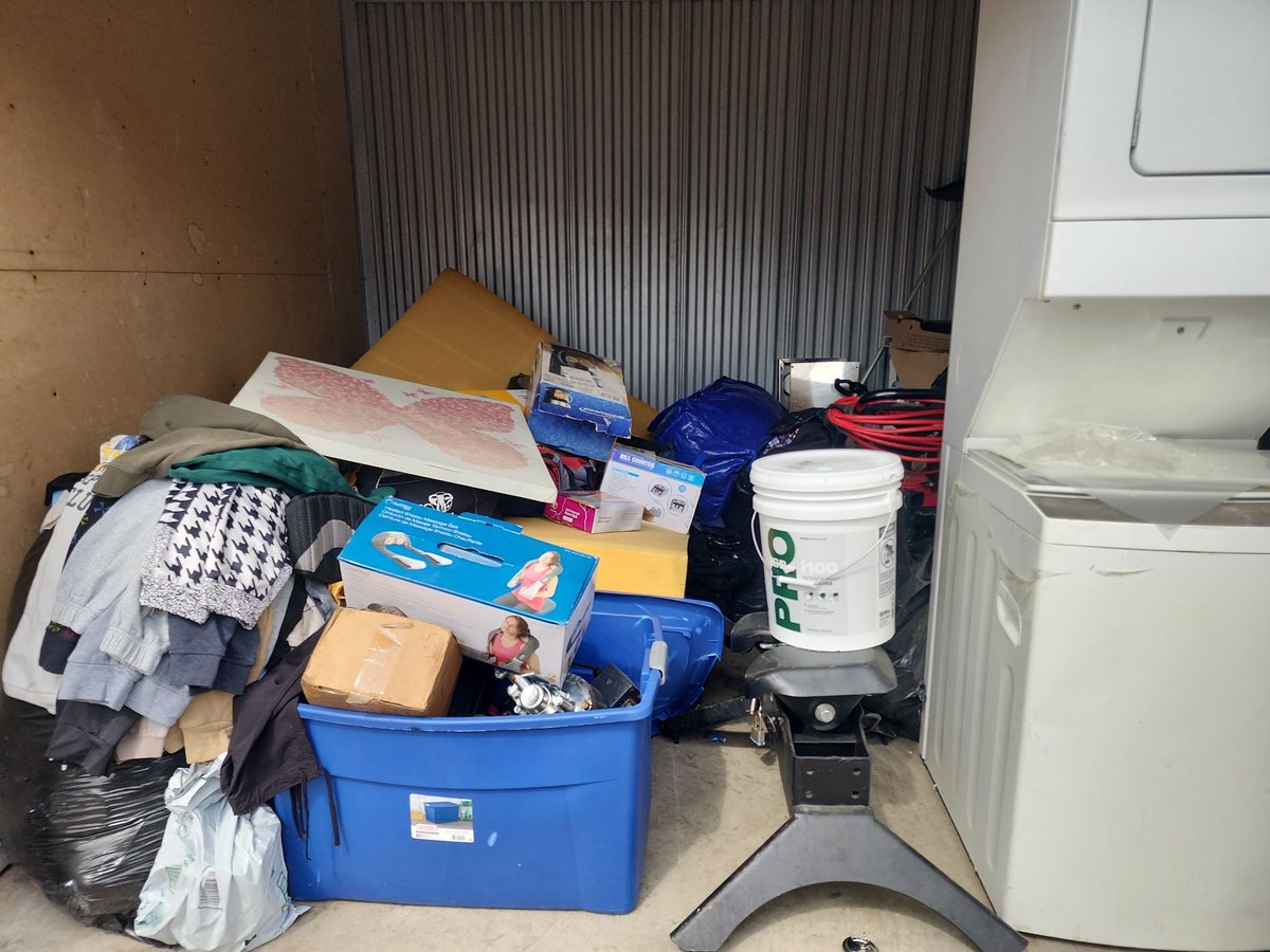 10 x 10 storage unit in Dallas, TX