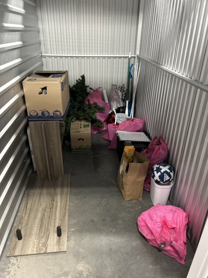 5 x 10 storage unit in Mansfield, TX