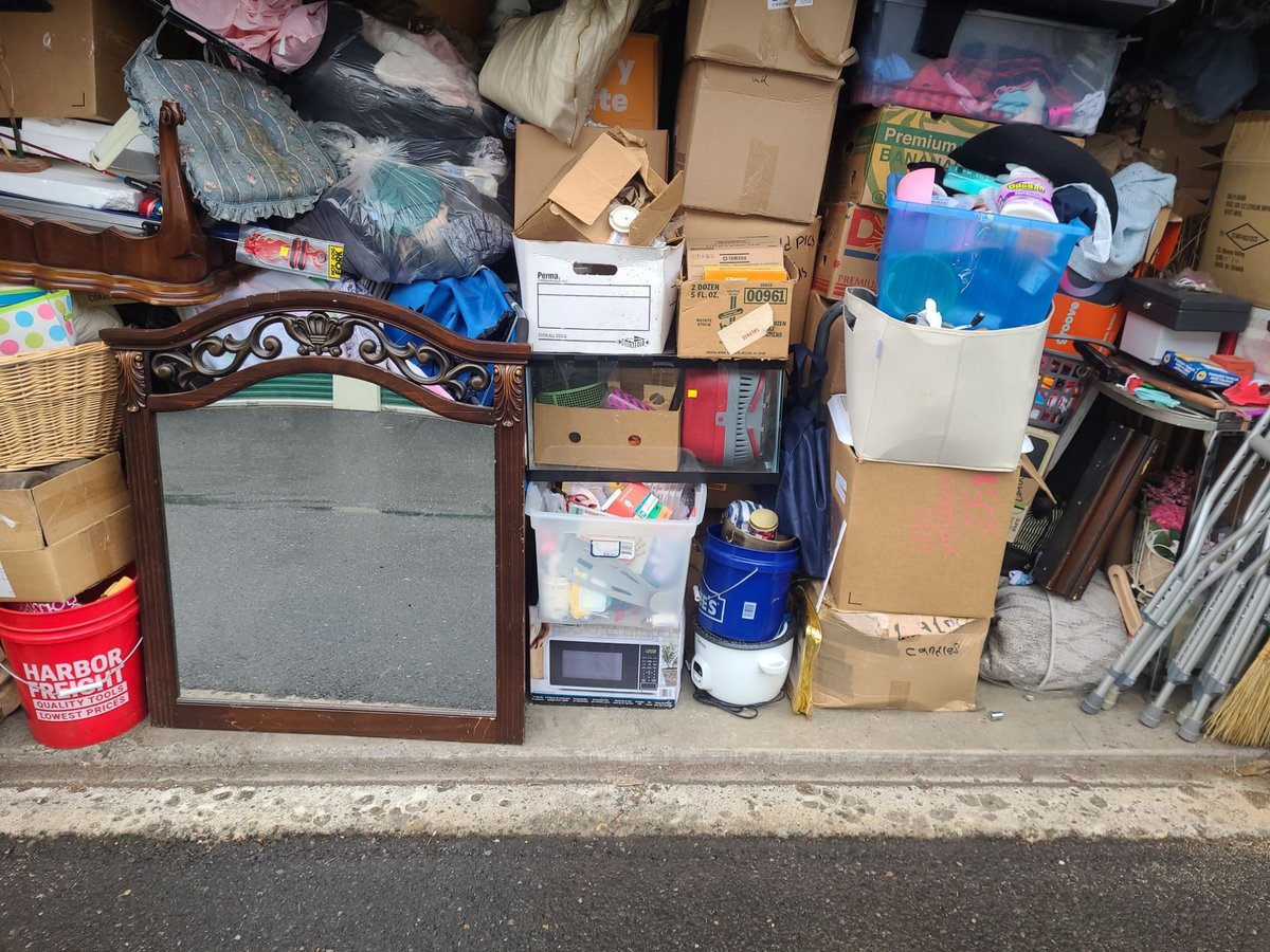 12 x 30 storage unit in Portland, OR
