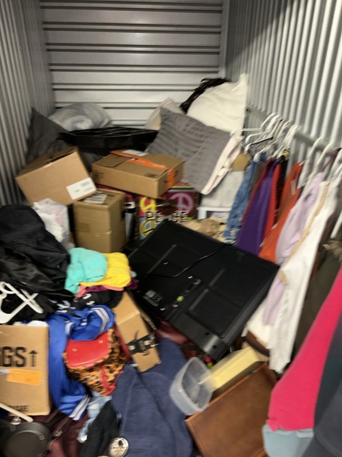 5 x 10 storage unit in Hurst, TX